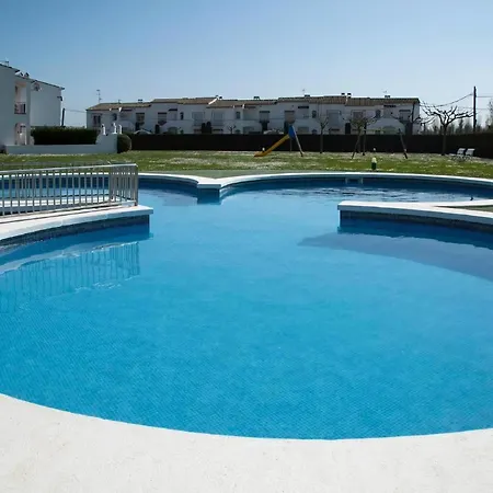 Casa Fluvia Mit Gemeinschaftspool * Torroella De Montgri
